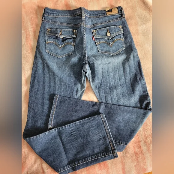 Levi 505 Straight Leg - Picture 5 of 10